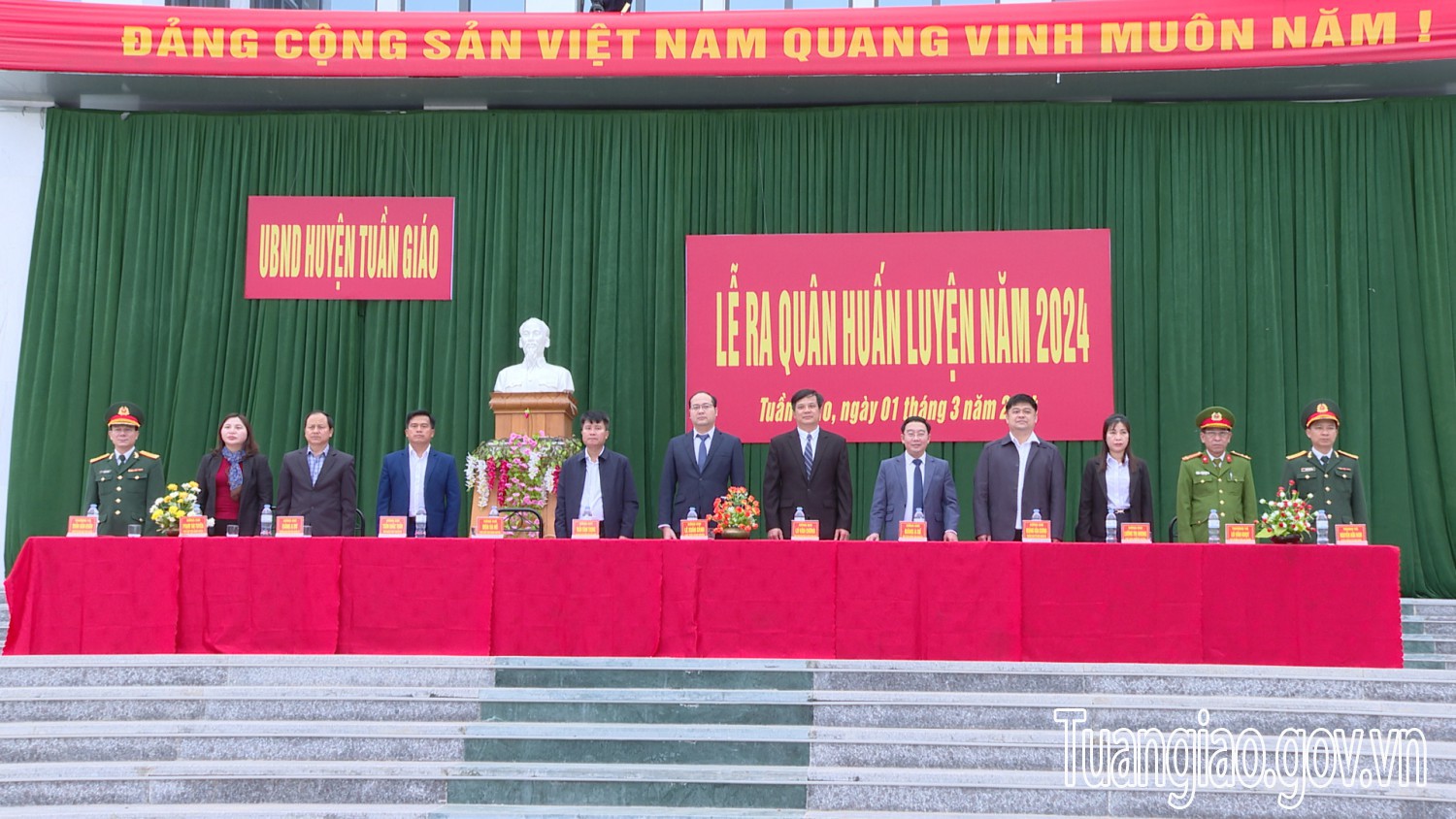 Huyện  Tuần Giáo ra quân huấn luyện năm 2024