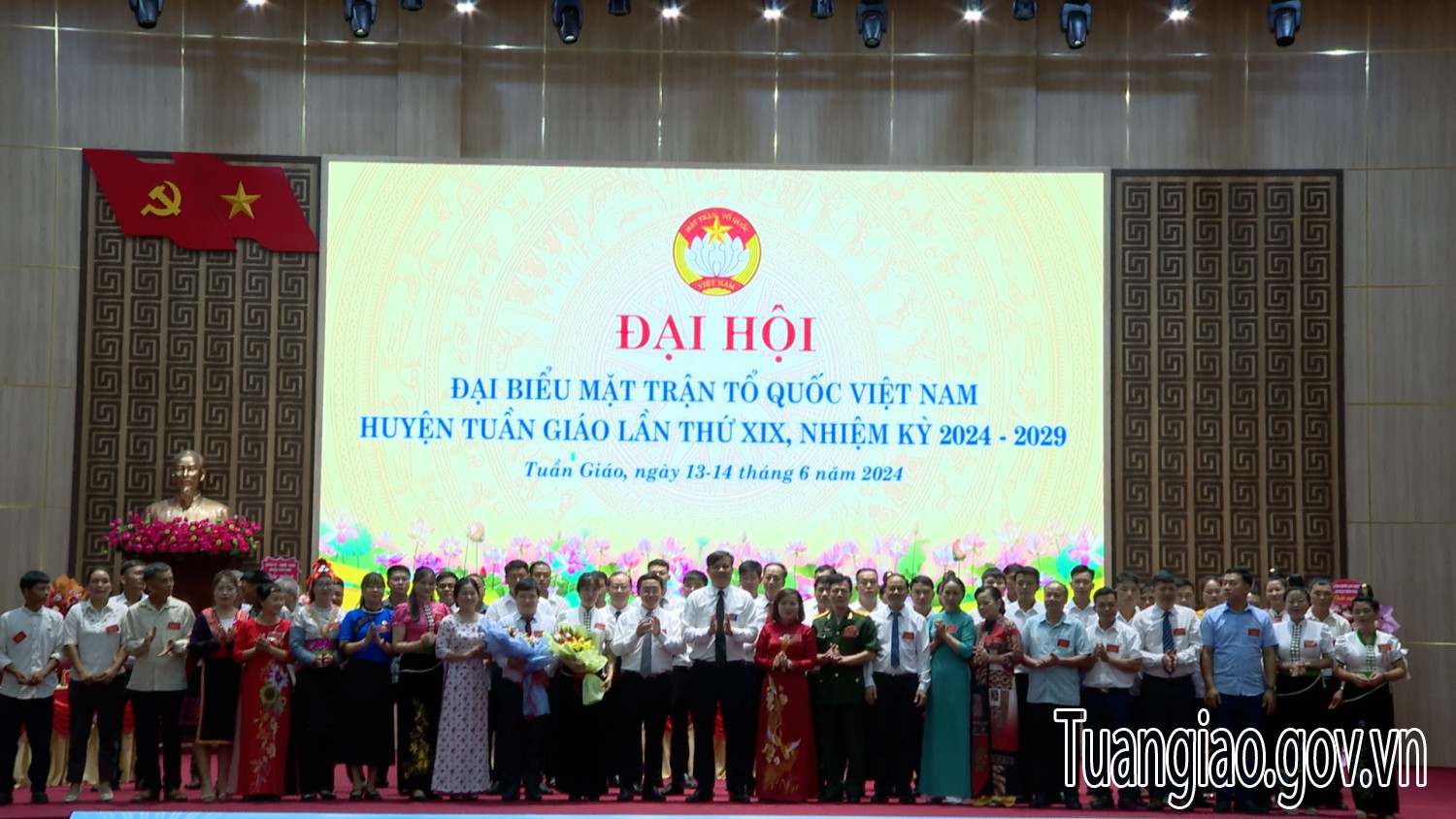 Đại hội đại biểu MTTQ Việt Nam hình bầu cua tôm cá
 lần thứ XIX, nhiệm kỳ 2024 - 2029 thành công tốt đẹp