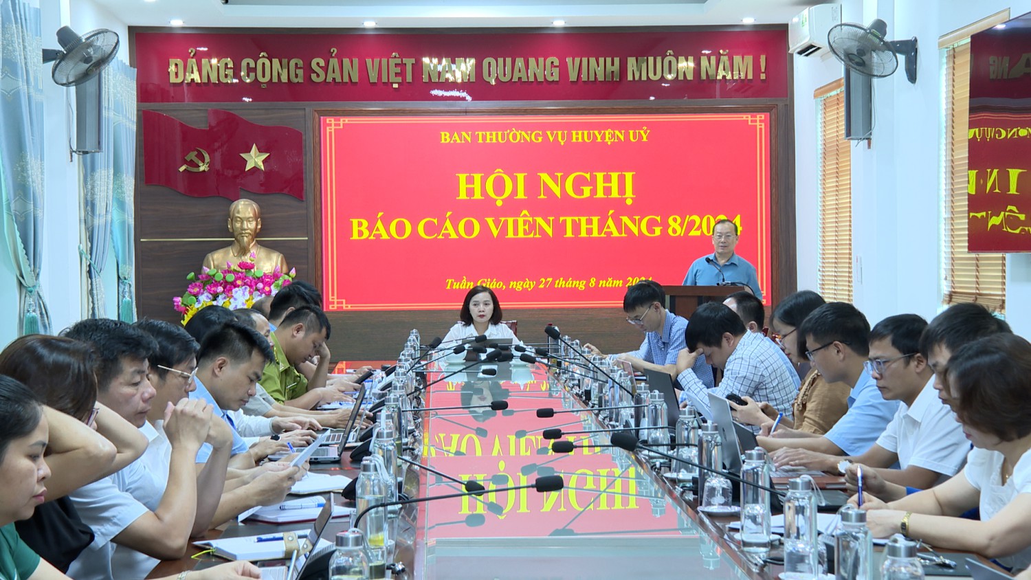 Hội nghị Báo cáo viên cấp huyện tháng 8/2024